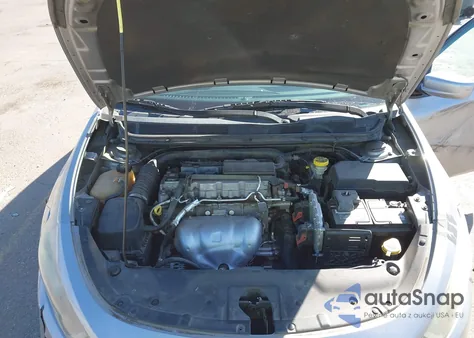 2015 Dodge Dart Sxt из США, поврежденный, VIN 1C3CDFBB9FD420977